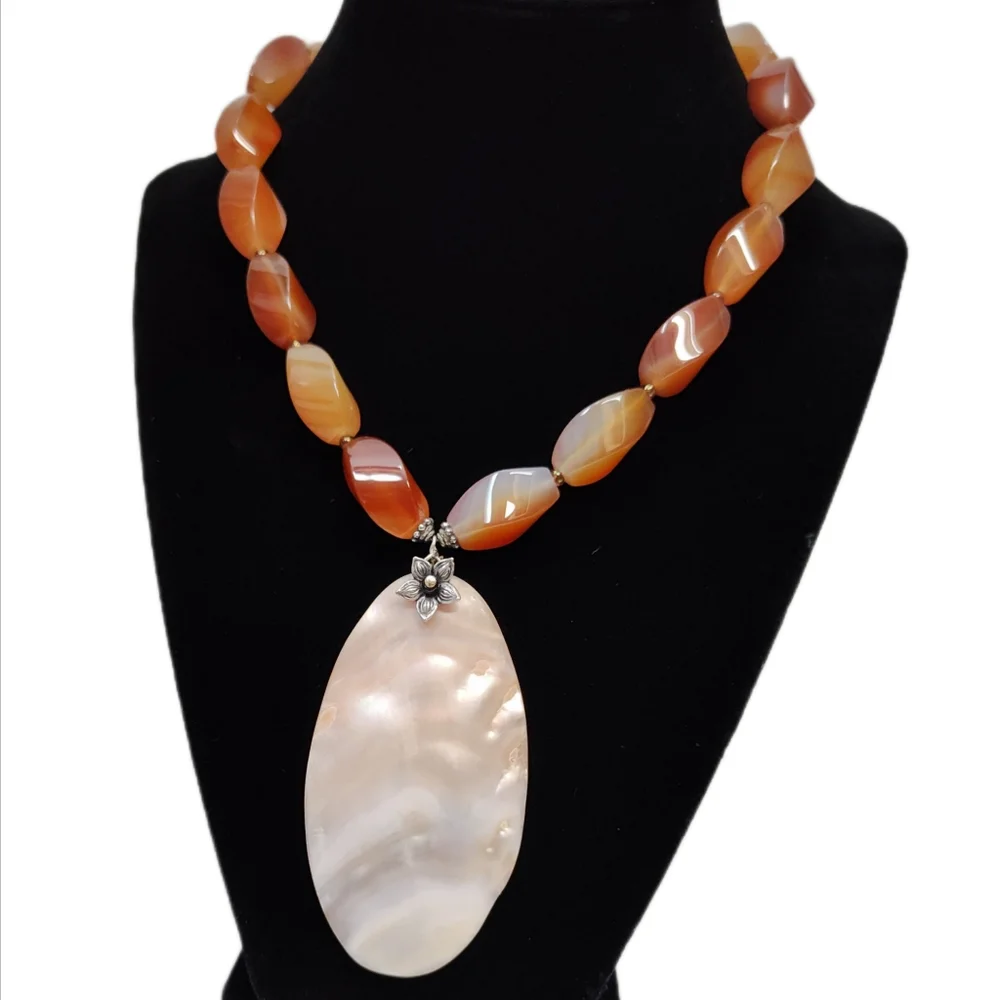 Vintage Sterling Silver Carnelian Mother Of Pearl Floral Pendant Necklace 18